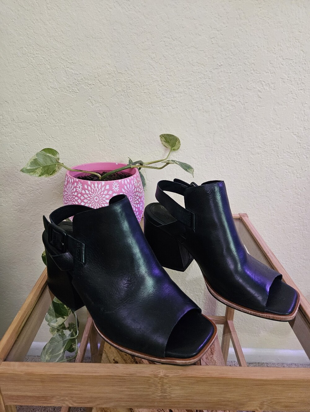 Kork-Ease Cline Sling back sandal In Black Sz 6